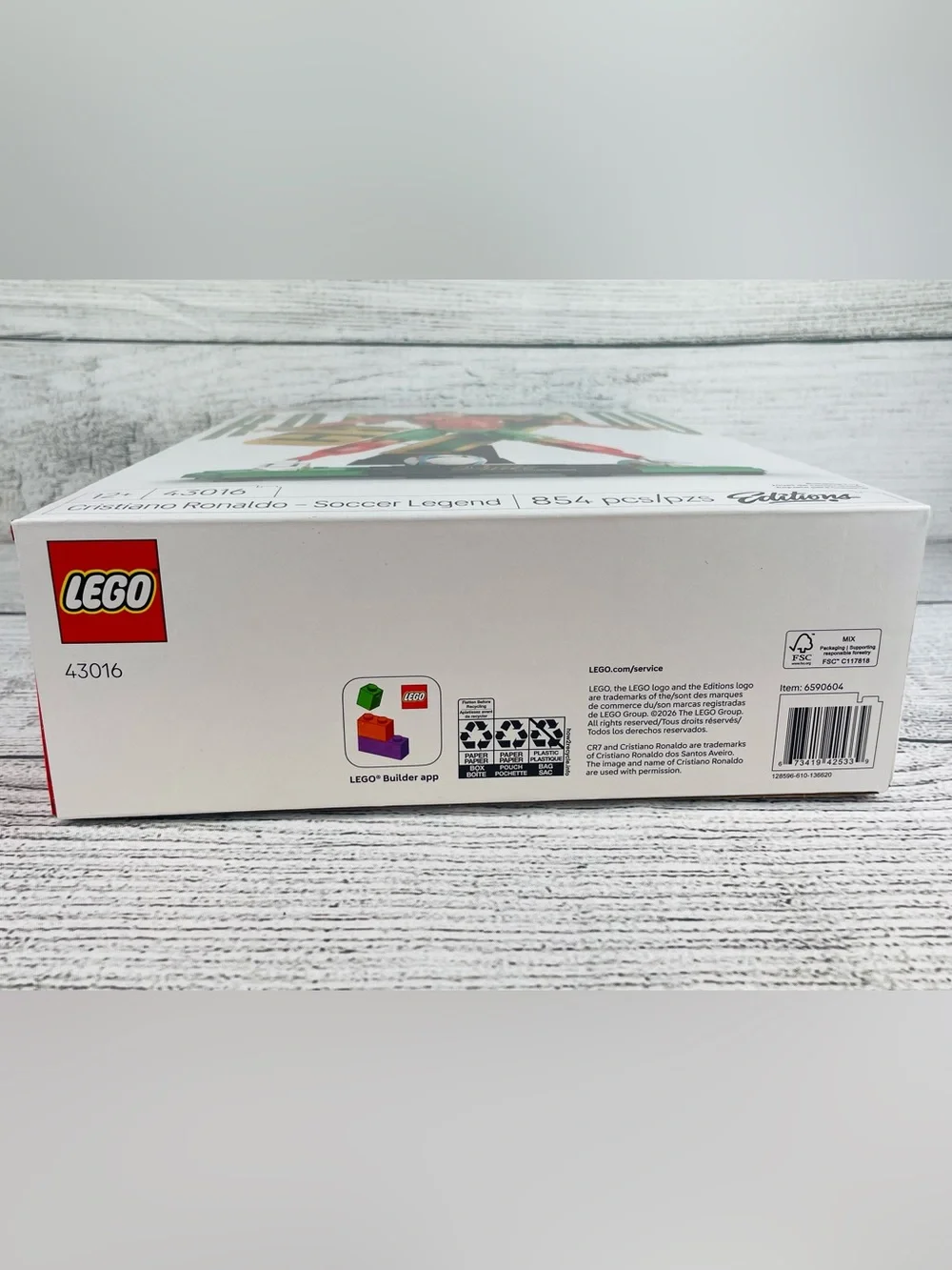 Lot Lego Cristiano Ronaldo Red & Green Soccer Legend.NEVER BEEN OPEN. 2 Sets